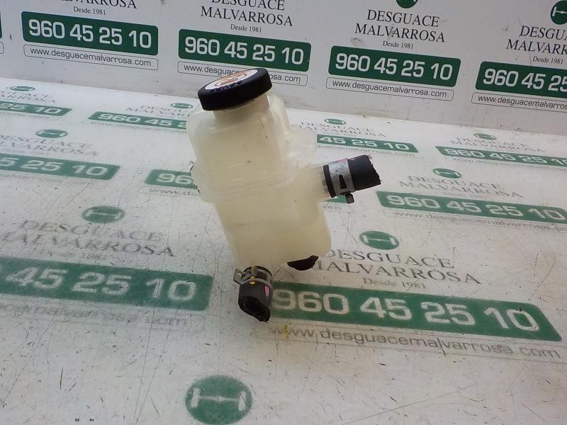 Recambio de deposito expansion para toyota yaris referencia OEM IAM G91H015010  