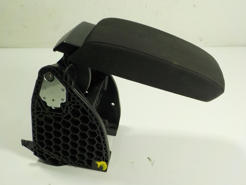 Recambio de apoyabrazos central para skoda octavia berlina (1z3) 1.4 16v tsi referencia OEM IAM 1Z0864207DFJL 1Z0864207D 