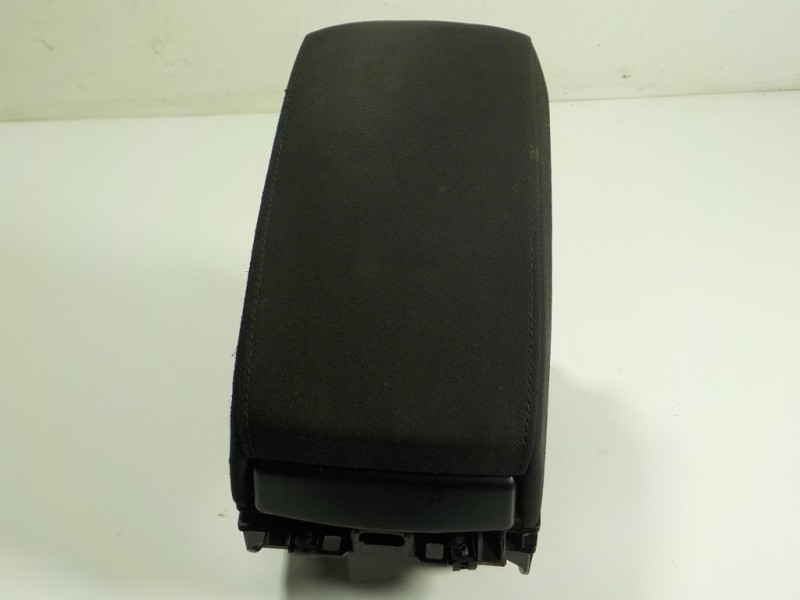 Recambio de apoyabrazos central para skoda octavia berlina (1z3) 1.4 16v tsi referencia OEM IAM 1Z0864207DFJL 1Z0864207D 