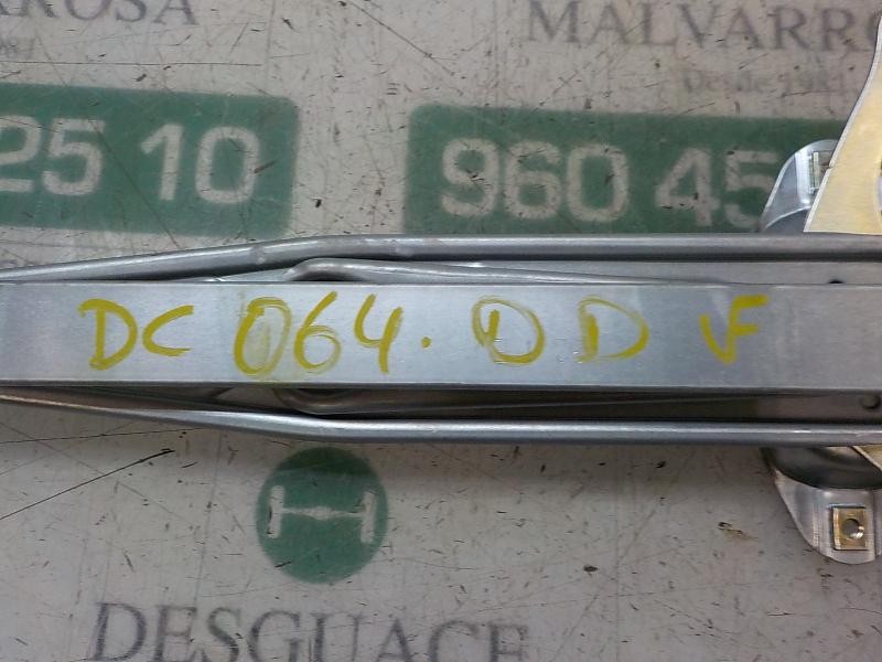 Recambio de elevalunas delantero derecho para toyota yaris referencia OEM IAM 698100D300 857100D100 