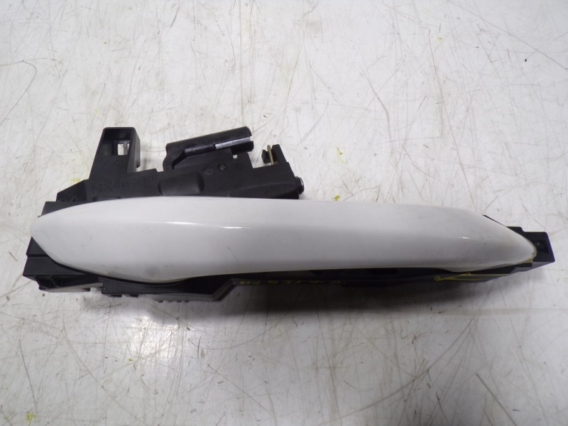 Recambio de maneta exterior trasera derecha para hyundai tucson 1.6 crdi referencia OEM IAM   