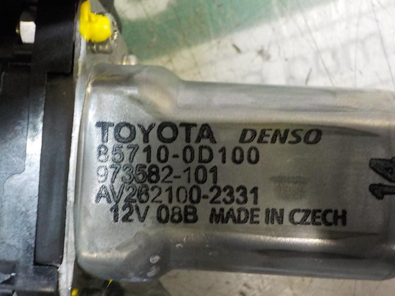 Recambio de elevalunas trasero izquierdo para toyota yaris referencia OEM IAM 698400D220 857100D100 