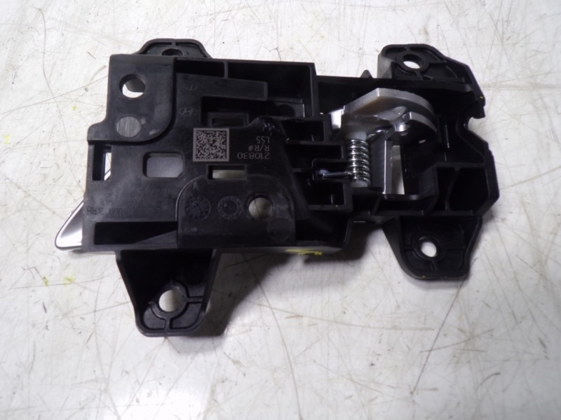 Recambio de maneta interior trasera derecha para hyundai tucson 1.6 crdi referencia OEM IAM  83623N7000 