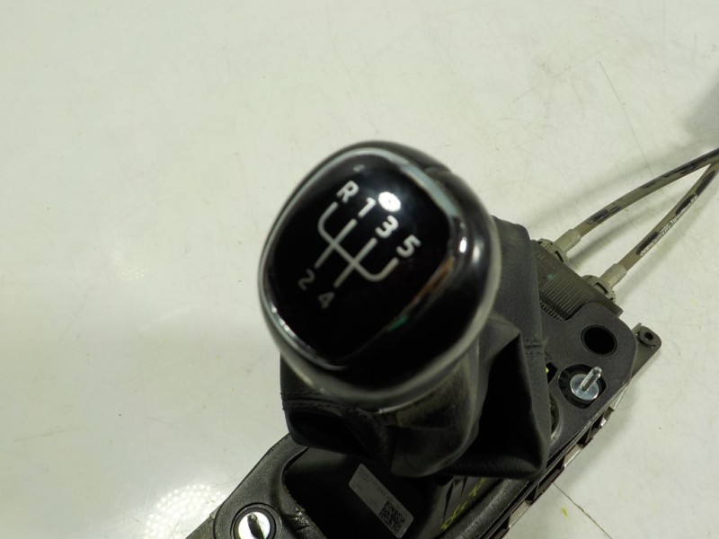 Recambio de palanca cambio para skoda octavia combi (5e5) 1.6 tdi dpf referencia OEM IAM 5Q0711049AP 5Q0711049AP 