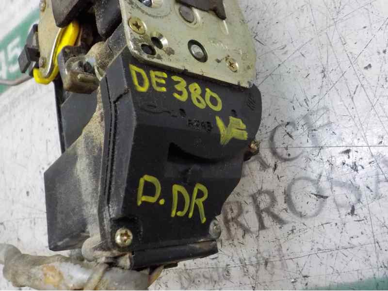 Recambio de cerradura puerta delantera derecha para kia carens 2.0 turbodiesel cat referencia OEM IAM   