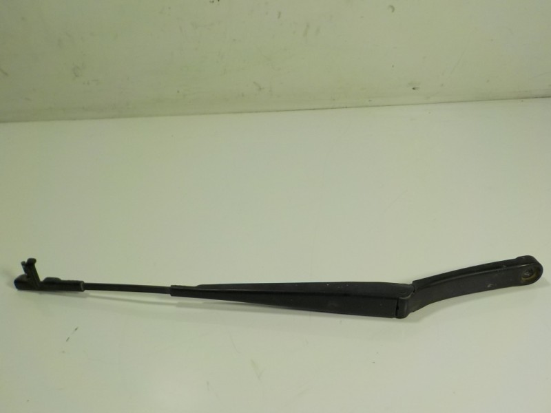 Recambio de brazo limpia delantero izquierdo para skoda octavia berlina (1z3) 1.4 16v tsi referencia OEM IAM 1Z1955409A  