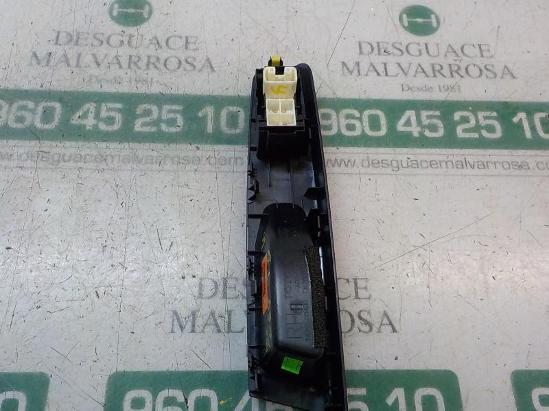Recambio de mando elevalunas trasero derecho para toyota yaris referencia OEM IAM 848100D030  