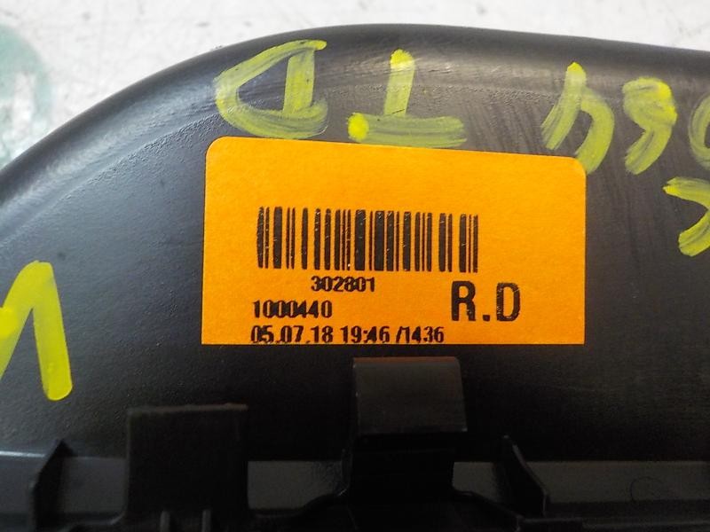 Recambio de mando elevalunas trasero derecho para toyota yaris referencia OEM IAM 848100D030  