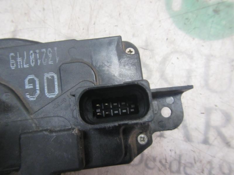 Recambio de cerradura puerta delantera derecha para opel astra h ber. 1.6 16v referencia OEM IAM   