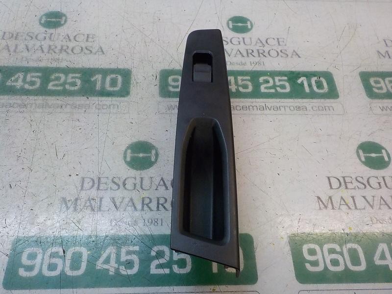 Recambio de mando elevalunas trasero izquierdo para toyota yaris referencia OEM IAM 848100D030  