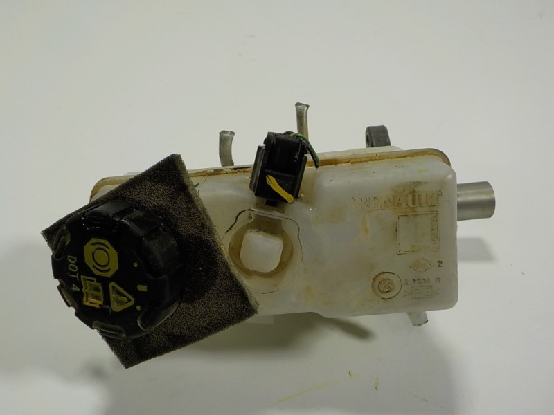 Recambio de bomba freno para dacia lodgy 1.5 dci diesel fap cat referencia OEM IAM 460112629R 460915125R 