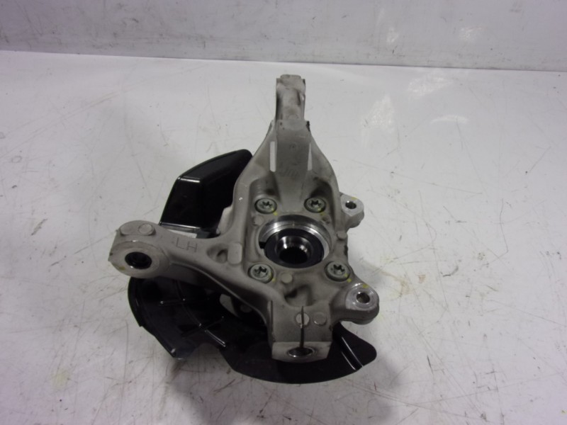 Recambio de mangueta delantera izquierda para hyundai tucson 1.6 crdi referencia OEM IAM   