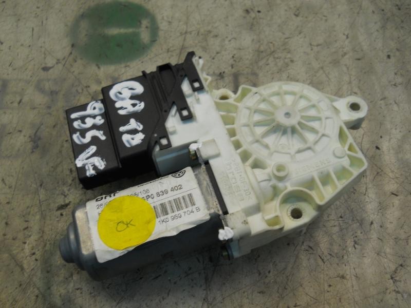 Recambio de motor elevalunas trasero derecho para seat altea (5p1) reference referencia OEM IAM   