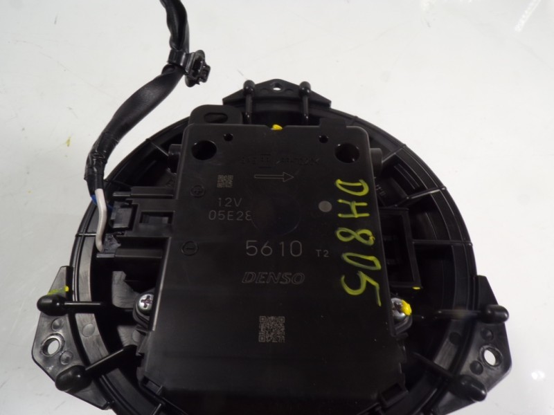 Recambio de motor calefaccion para lexus ux (za10) 250h e-four referencia OEM IAM 8710358080 05E285610 05E285610