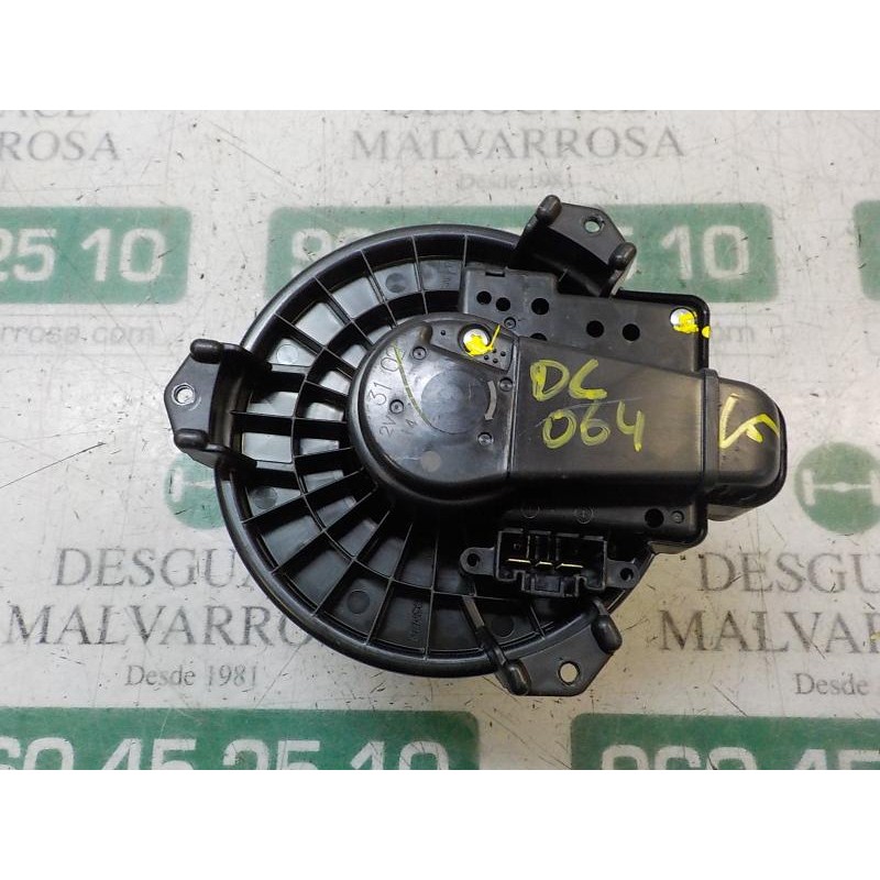 Recambio de motor calefaccion para toyota yaris referencia OEM IAM 871030D220  