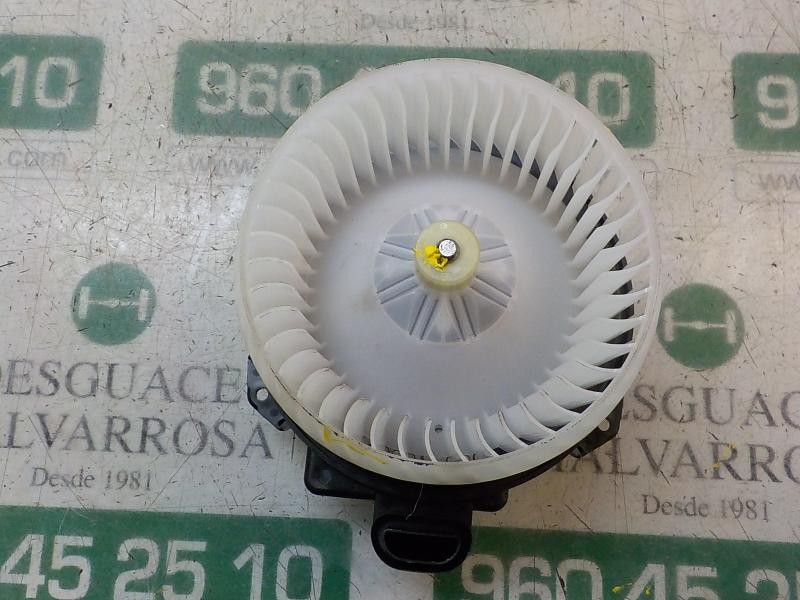 Recambio de motor calefaccion para toyota yaris referencia OEM IAM 871030D220  