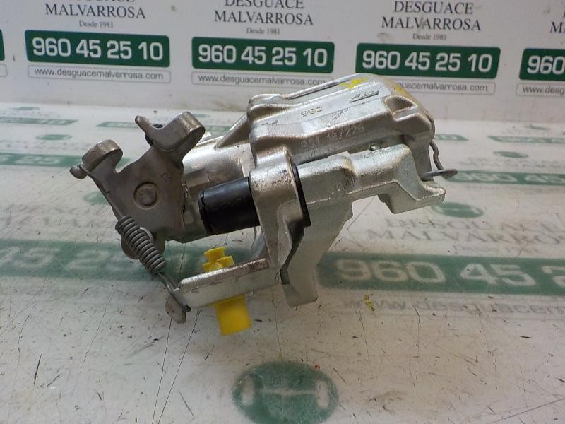 Recambio de pinza freno trasera derecha para toyota yaris referencia OEM IAM 478300D020  
