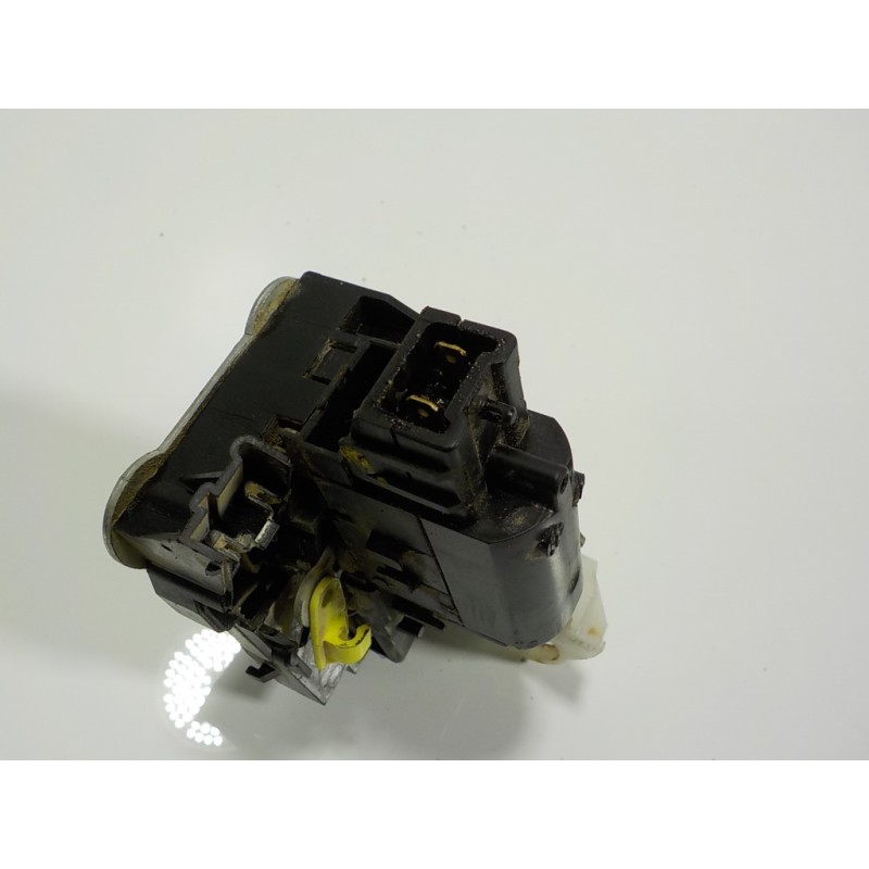 Recambio de cerradura puerta trasera izquierda para dacia lodgy 1.5 dci diesel fap cat referencia OEM IAM 825032860R  