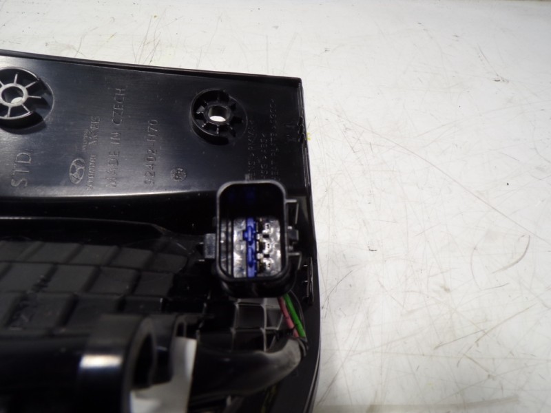 Recambio de piloto trasero derecho para hyundai tucson 1.6 crdi referencia OEM IAM  92402N7000 