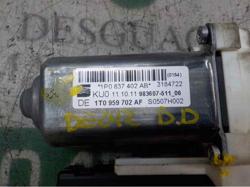 Recambio de motor elevalunas delantero derecho para seat leon (1p1) 1.6 tdi referencia OEM IAM   
