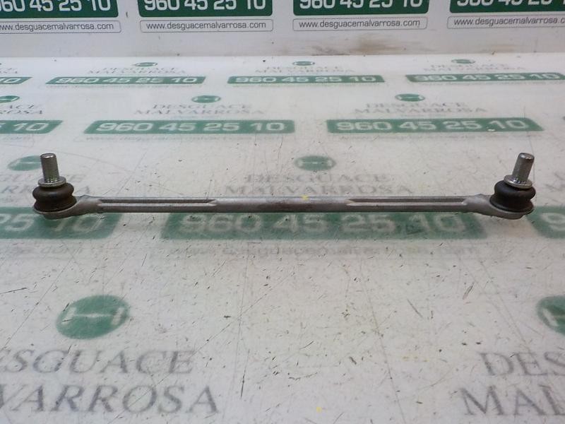 Recambio de tirante delantero derecho para toyota yaris referencia OEM IAM 4882052040  