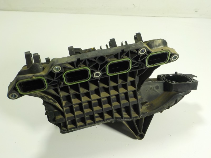 Recambio de intercooler para skoda octavia berlina (1z3) 1.4 16v tsi referencia OEM IAM 03C145749B 03C145749B 993282L