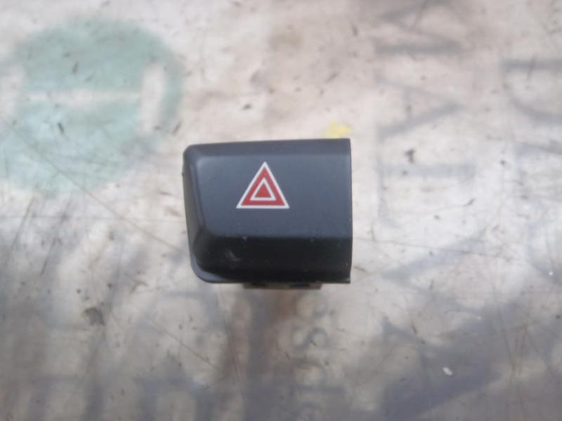 Recambio de warning para peugeot 208 1.2 12v vti referencia OEM IAM 96750916ZD  
