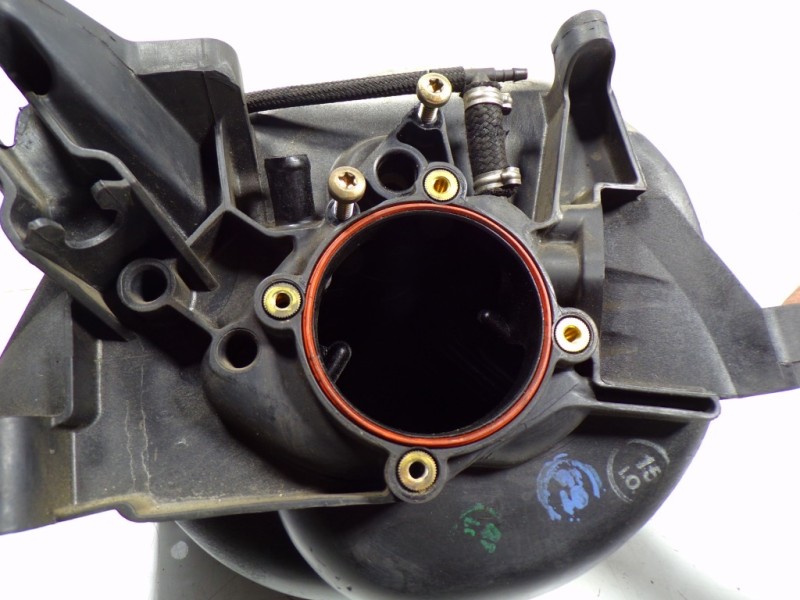 Recambio de colector admision para audi a6 berlina (4b2) 2.4 v6 30v referencia OEM IAM   