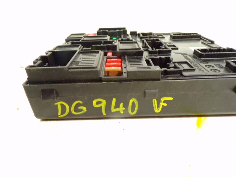 Recambio de caja reles / fusibles para nissan x-trail (t32) acenta 4x4 referencia OEM IAM 284B75NA0A 284B75NA0A 