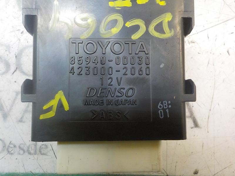Recambio de modulo electronico para toyota yaris referencia OEM IAM 859400D030 859400D030 