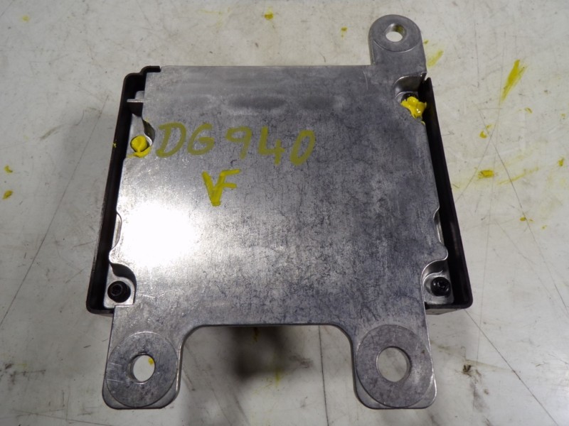 Recambio de centralita airbag para nissan x-trail (t32) acenta 4x4 referencia OEM IAM K88204BF0A 988204BF0A 627747400