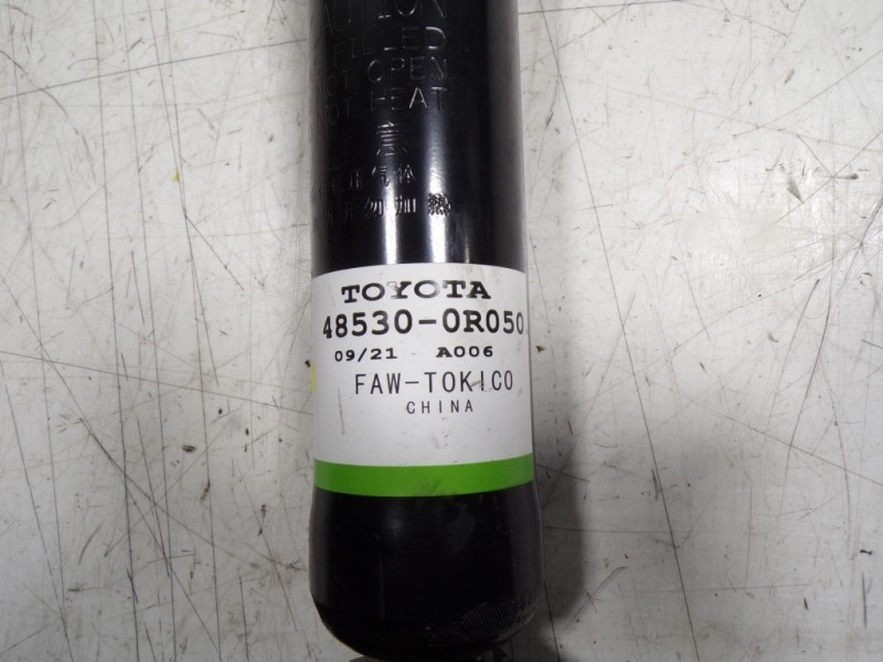 Recambio de amortiguador trasero izquierdo para toyota rav4 hybrid 4x2 advance referencia OEM IAM 4853080897 485300R050 