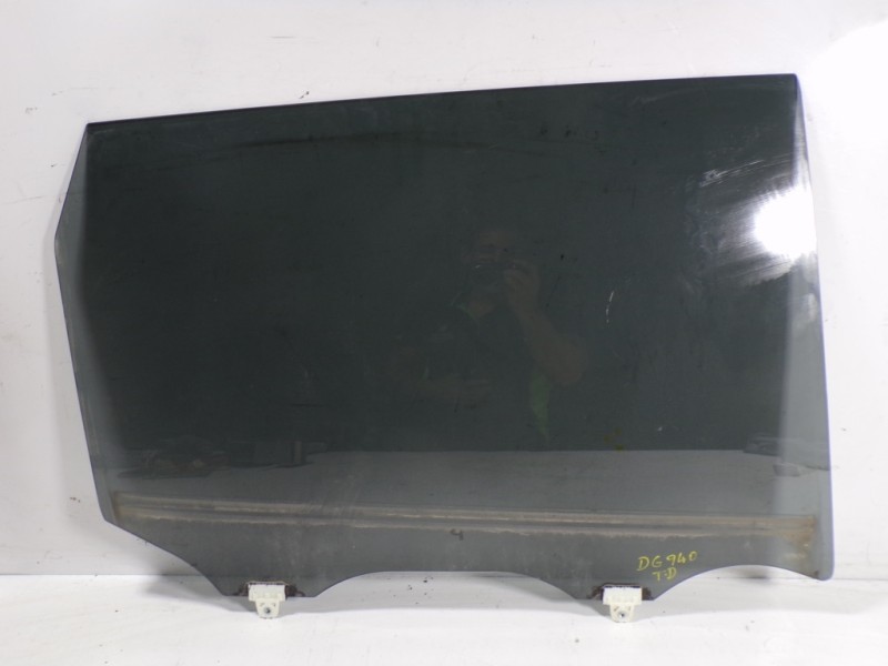 Recambio de cristal puerta trasero derecho para nissan x-trail (t32) acenta 4x4 referencia OEM IAM 823004CA0B  