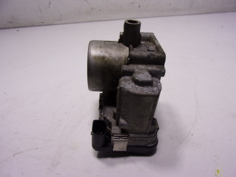 Recambio de caja mariposa para seat ibiza (6p1) 1.2 tsi referencia OEM IAM  03F133062B 