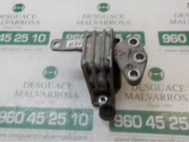 Recambio de soporte motor derecho para opel insignia berlina cosmo referencia OEM IAM 13227717  