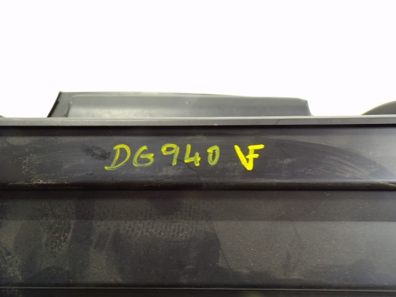 Recambio de guantera para nissan x-trail (t32) acenta 4x4 referencia OEM IAM 685104CC7A  