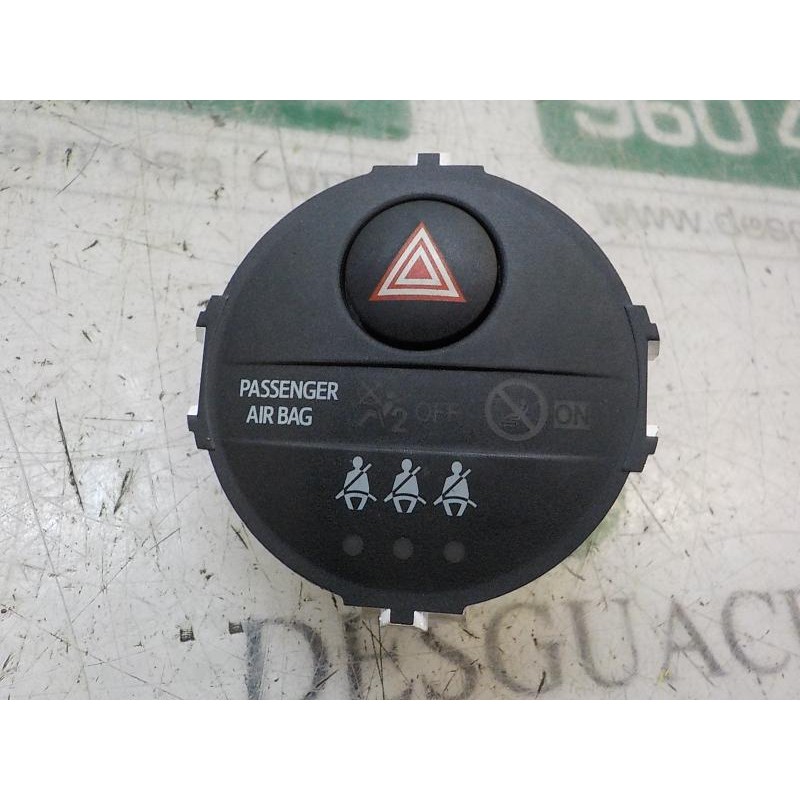 Recambio de warning para toyota yaris referencia OEM IAM 839500D100 839500D100 