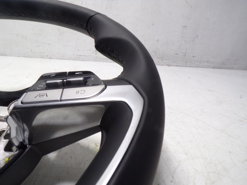 Recambio de volante para hyundai tucson 1.6 crdi referencia OEM IAM  N9580NNB 