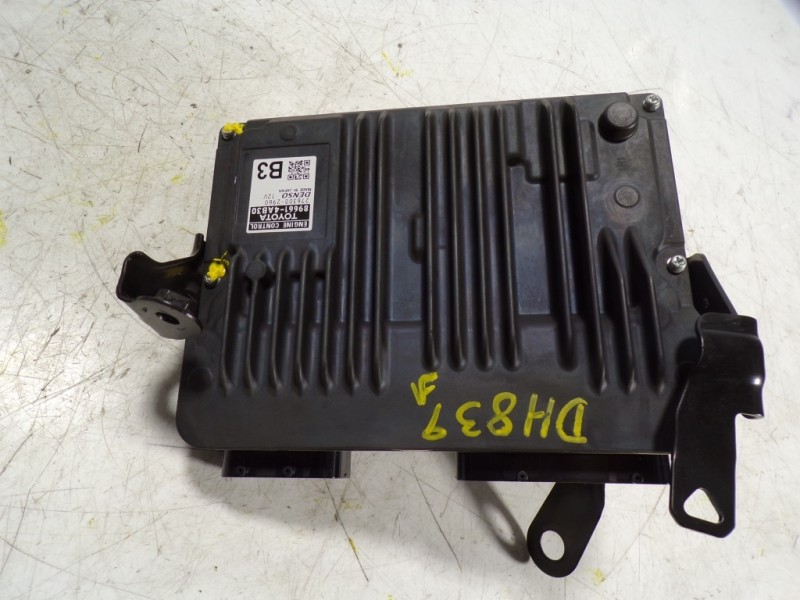 Recambio de centralita motor uce para toyota rav4 hybrid 4x2 advance referencia OEM IAM 896614AB30 896614AB30 2763002960