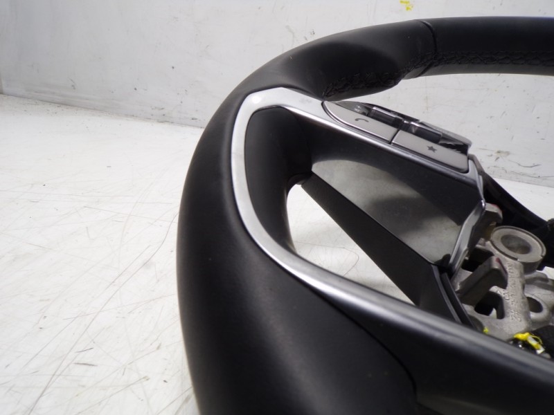 Recambio de volante para hyundai tucson 1.6 crdi referencia OEM IAM  N9580NNB 