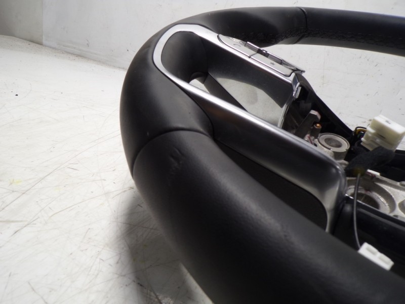 Recambio de volante para hyundai tucson 1.6 crdi referencia OEM IAM  N9580NNB 