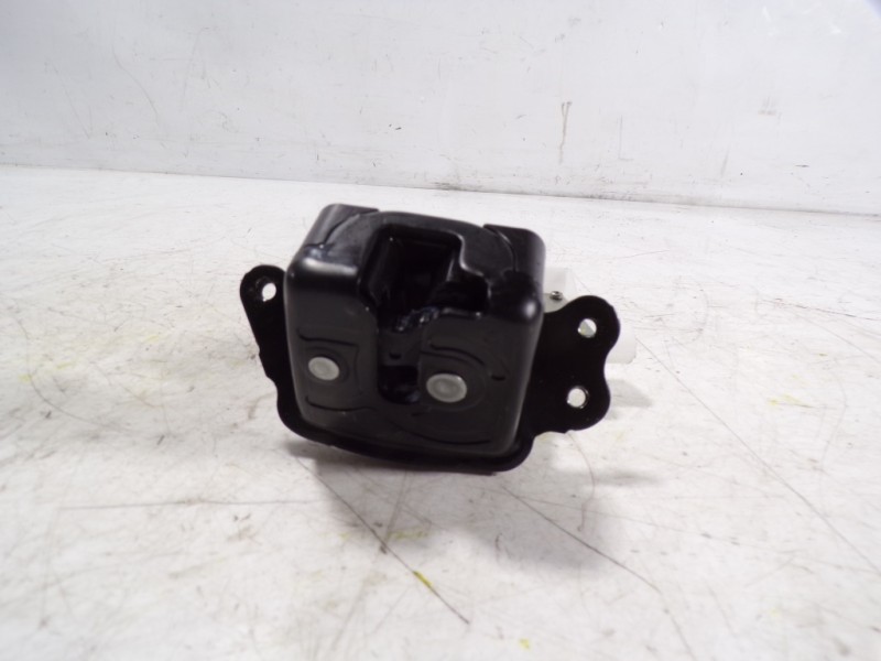 Recambio de cerradura maletero / porton para toyota rav4 hybrid 4x2 advance referencia OEM IAM 6935042090  