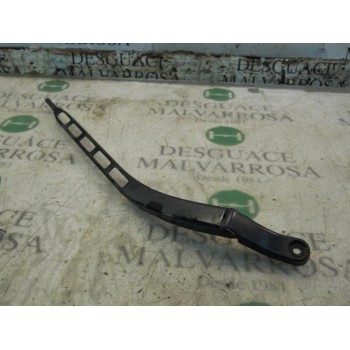 BRAZO LIMPIA DELANTERO DERECHO 