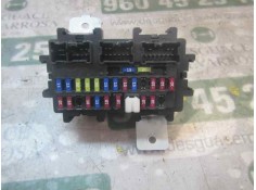 Recambio de caja reles / fusibles para renault koleos 2.0 dci diesel fap referencia OEM IAM 252360745R 252365026R  2