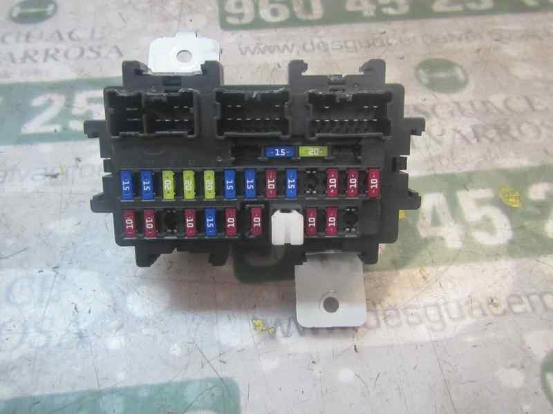 Recambio de caja reles / fusibles para renault koleos 2.0 dci diesel fap referencia OEM IAM 252360745R 252365026R 
