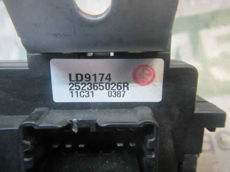 Recambio de caja reles / fusibles para renault koleos 2.0 dci diesel fap referencia OEM IAM 252360745R 252365026R 