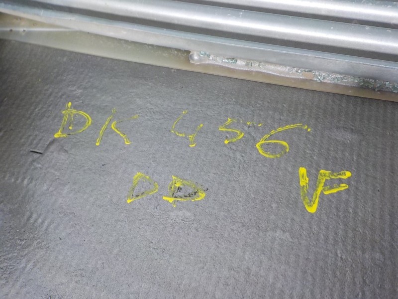 Recambio de puerta delantera derecha para skoda octavia berlina (1z3) 1.4 16v tsi referencia OEM IAM 1Z0831056  