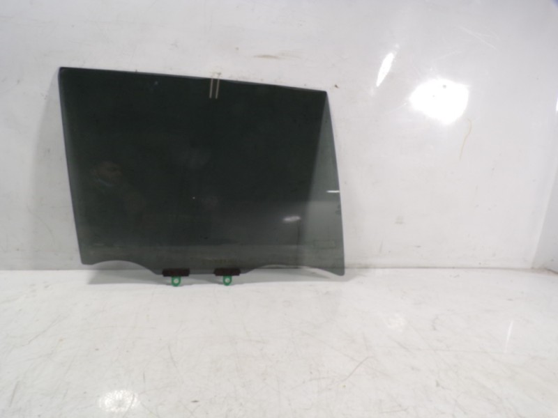 Recambio de cristal puerta trasero derecho para toyota rav4 hybrid 4x2 advance referencia OEM IAM 6810342200  