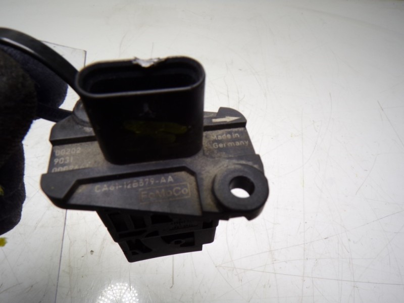 Recambio de caudalimetro para ford transit courier 1.5 tdci cat referencia OEM IAM 1872775 CA6112B579AA 