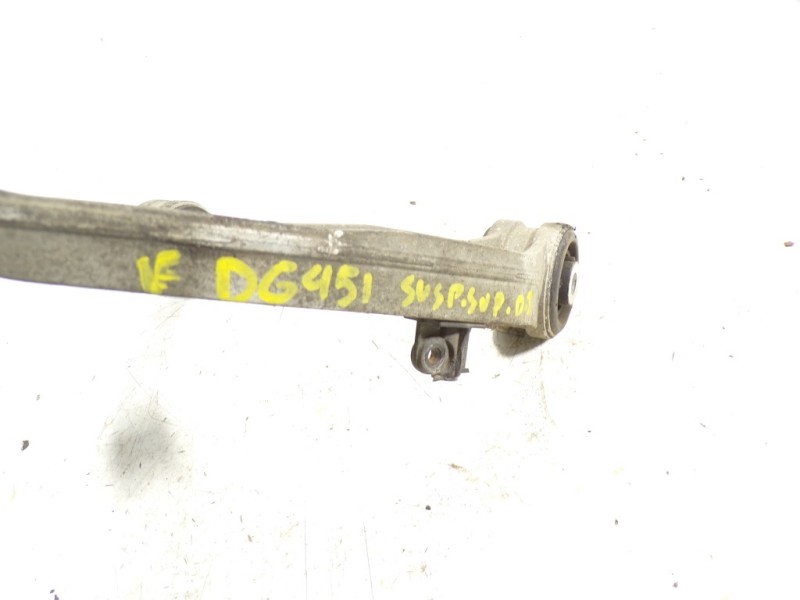 Recambio de brazo suspension superior delantero izquierdo para audi q7 (4l) 3.0 tdi referencia OEM IAM 7L0407021B  